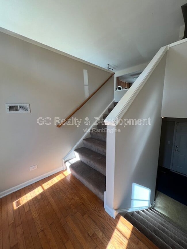 Building Photo - 2452 Emily Ln