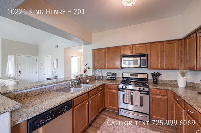 Building Photo - 10221 King Henry Ave