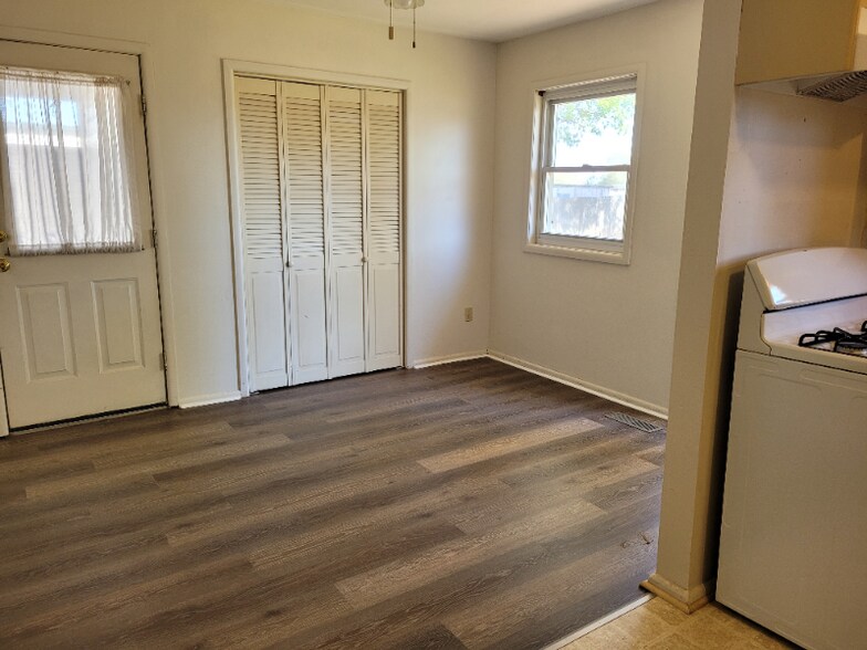 Building Photo - 704 Strozier Ln