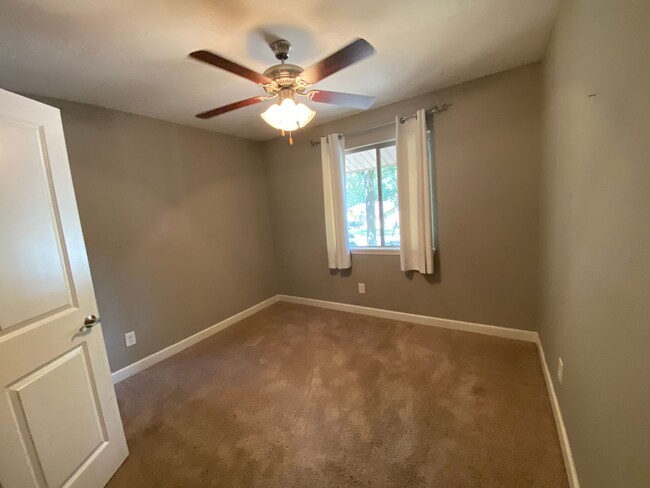 Building Photo - Indianhead Lake Estates  - available 10/1/...