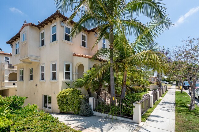 Building Photo - 3838 Tilden Ave