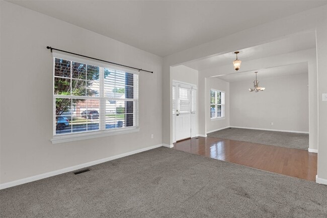 Building Photo - 51 Fountainview Dr