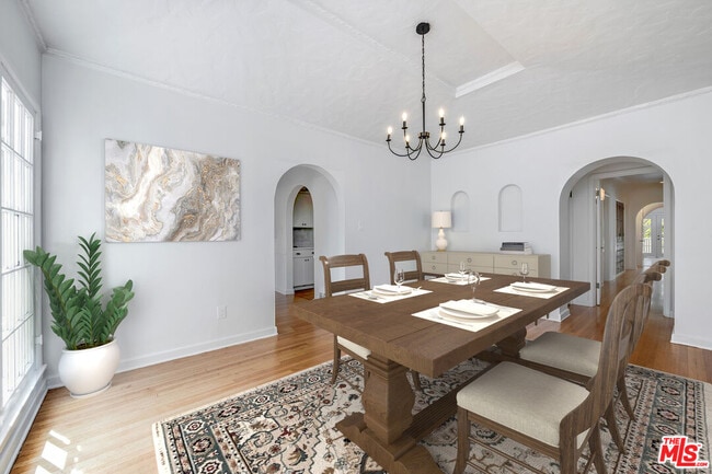 Building Photo - 1217 S Genesee Ave