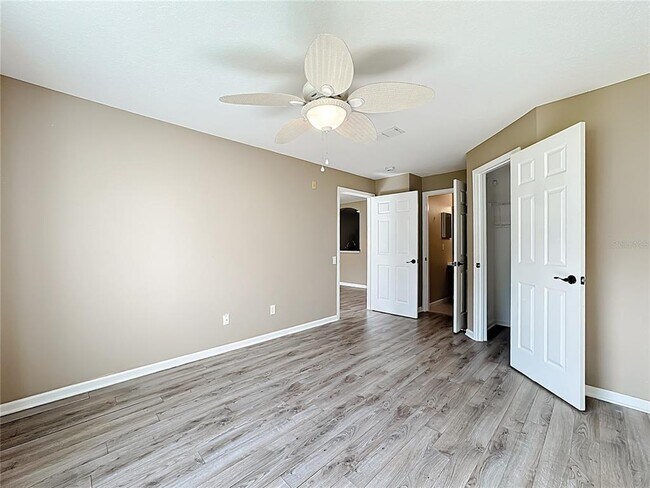 Building Photo - 3960 Southpointe Dr