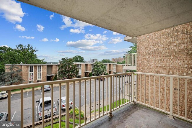Building Photo - 2632 Wagon Dr