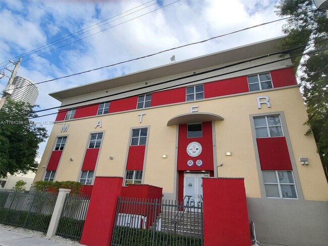 Building Photo - 452 SW 2nd St