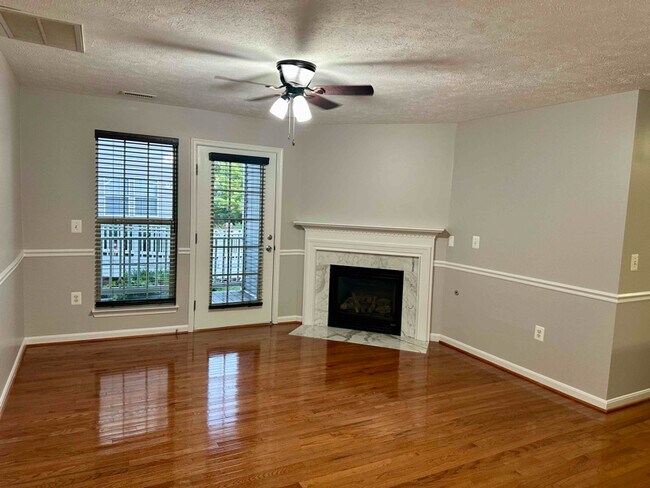 Building Photo - 45512 Westmeath Way