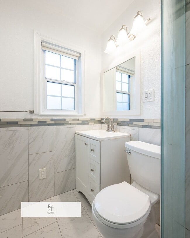 Building Photo - Bright & Spacious Single-Story 4-Bedroom Home in La Mirada – Open Layout