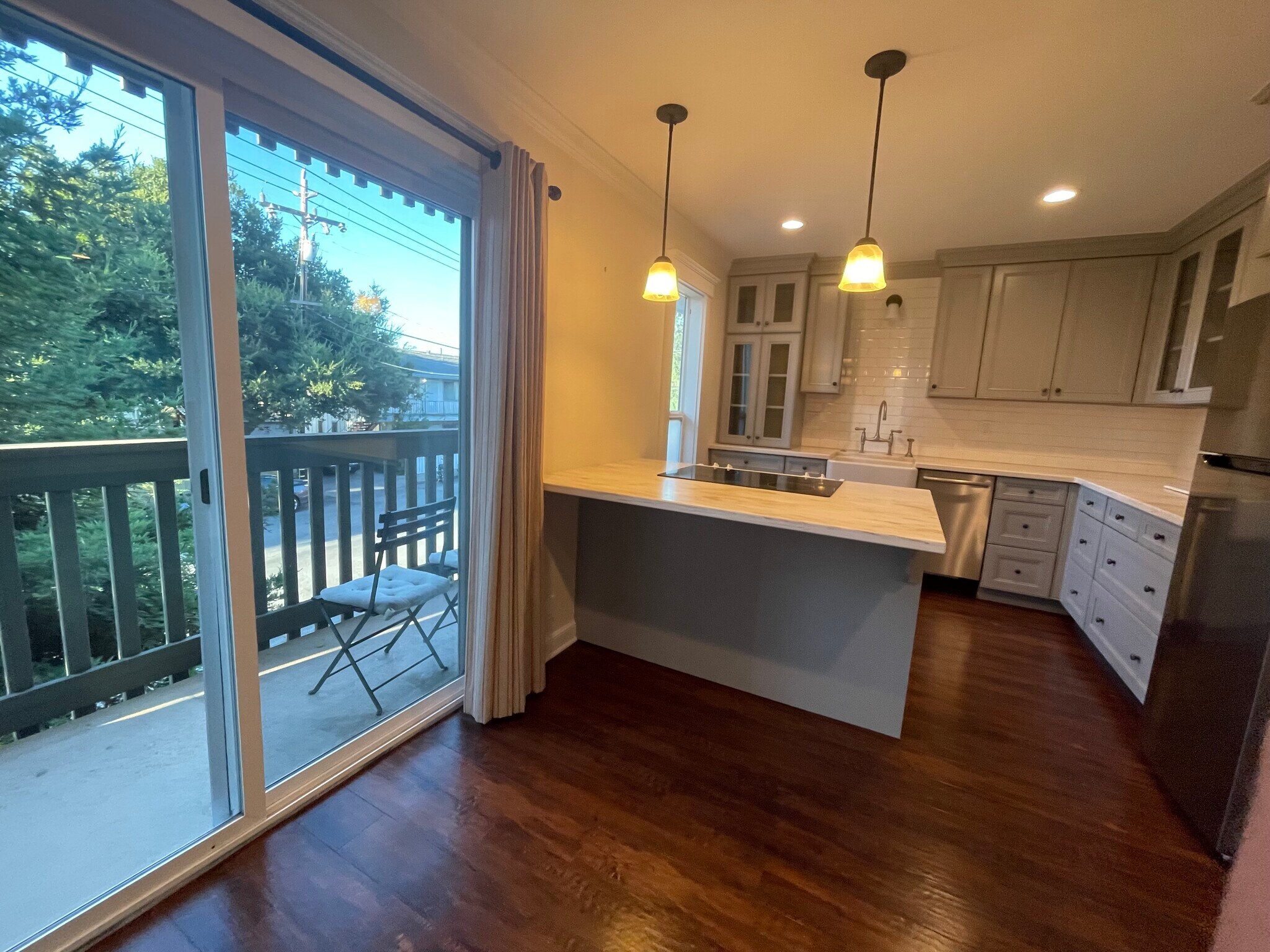 Building Photo - 480 E Okeefe St