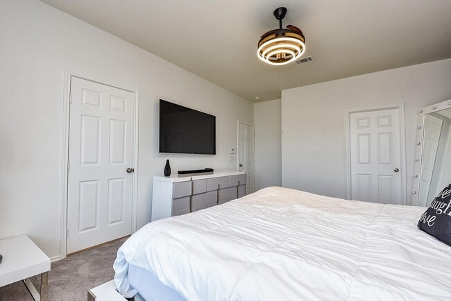 Building Photo - 10310 Marston Vineyard Dr