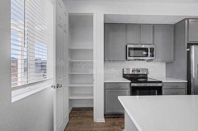 Building Photo - 9664 Waco St