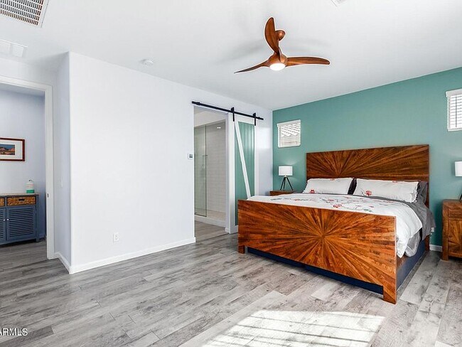 Master Bedroom - 14579 W Dahlia Dr