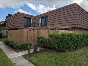 Building Photo - 1908 19th Ln