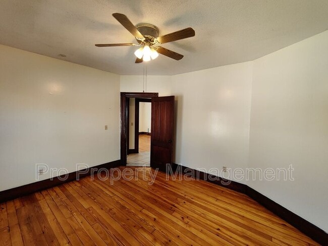 Building Photo - 107 Tremont St