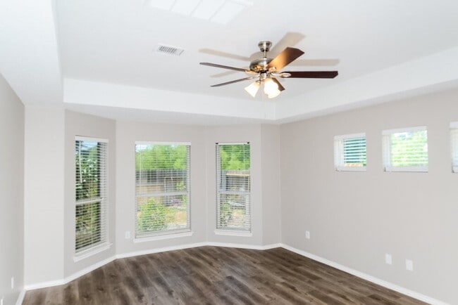 Building Photo - 17811 Memorial Trail Dr