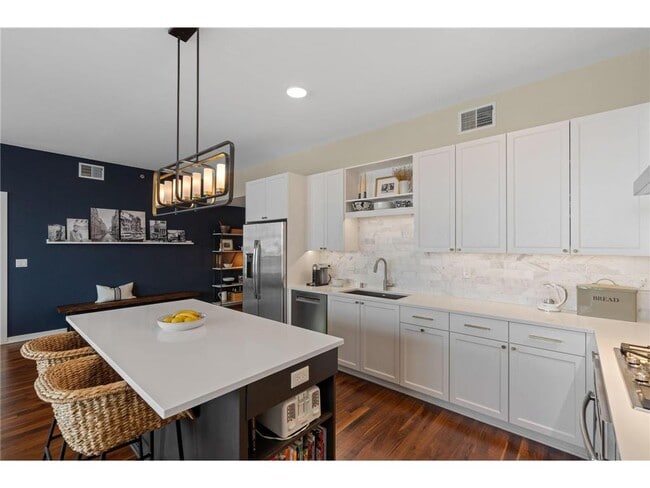 Building Photo - 1240 S 2nd St