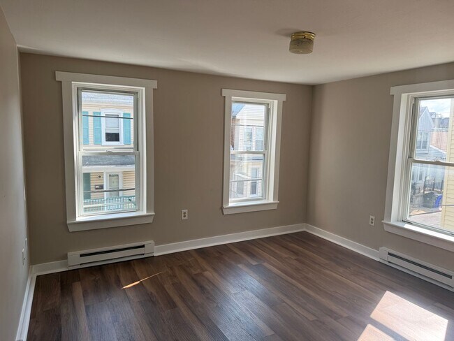Building Photo - 125-127 Elm Street