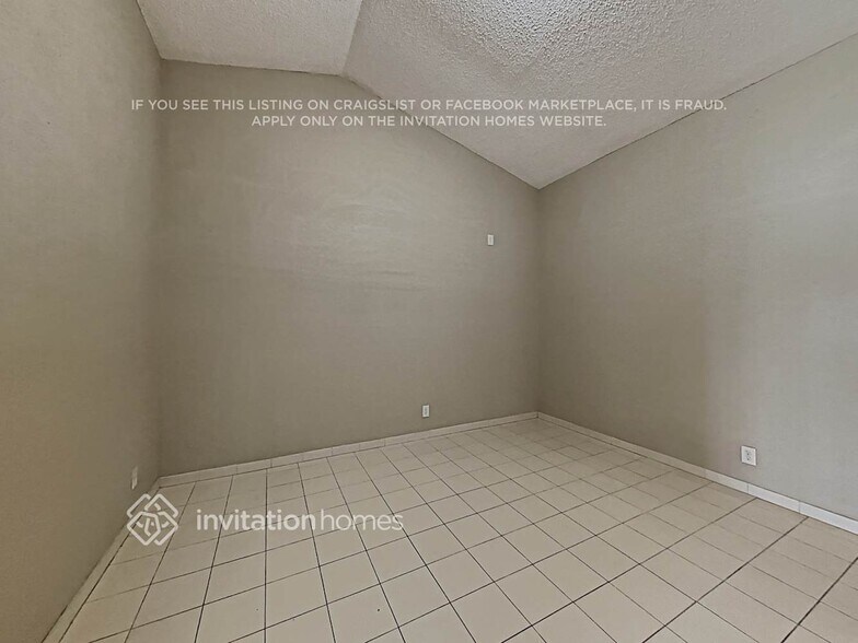Building Photo - 9841 NW 10th Ct