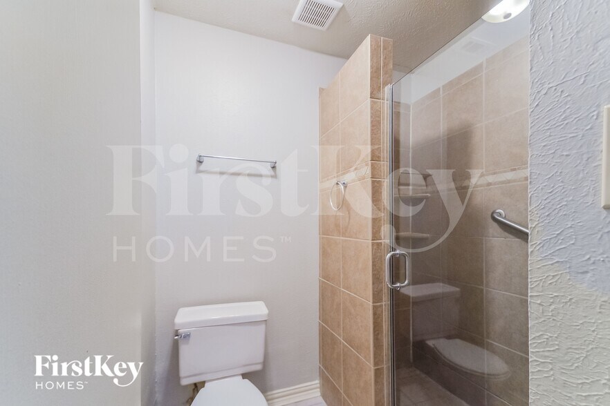 Building Photo - 7116 Wayfarer Trail