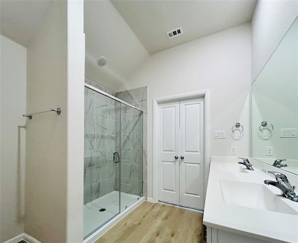 Building Photo - 2505 McNally Dr