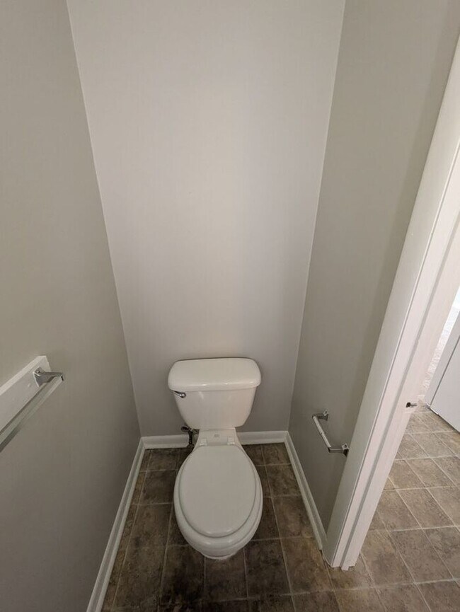 Building Photo - 2BD/1.5BA at Francescan Terrace in Hickory