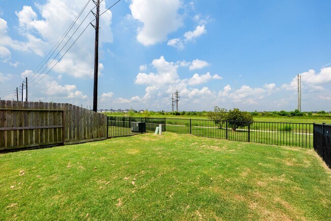 Building Photo - 5206 Pr Ter Ln