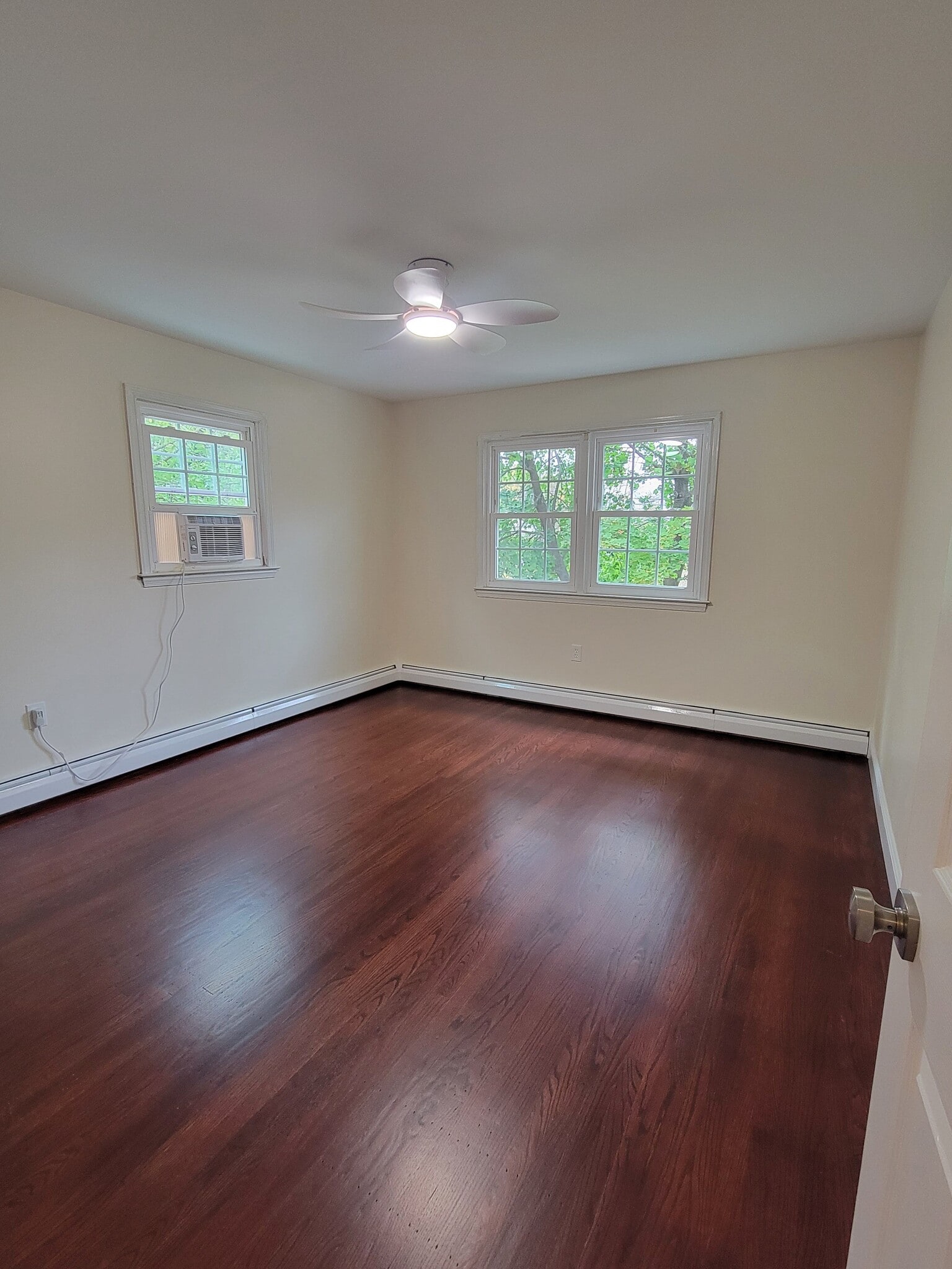 Building Photo - 936 Durham Rd