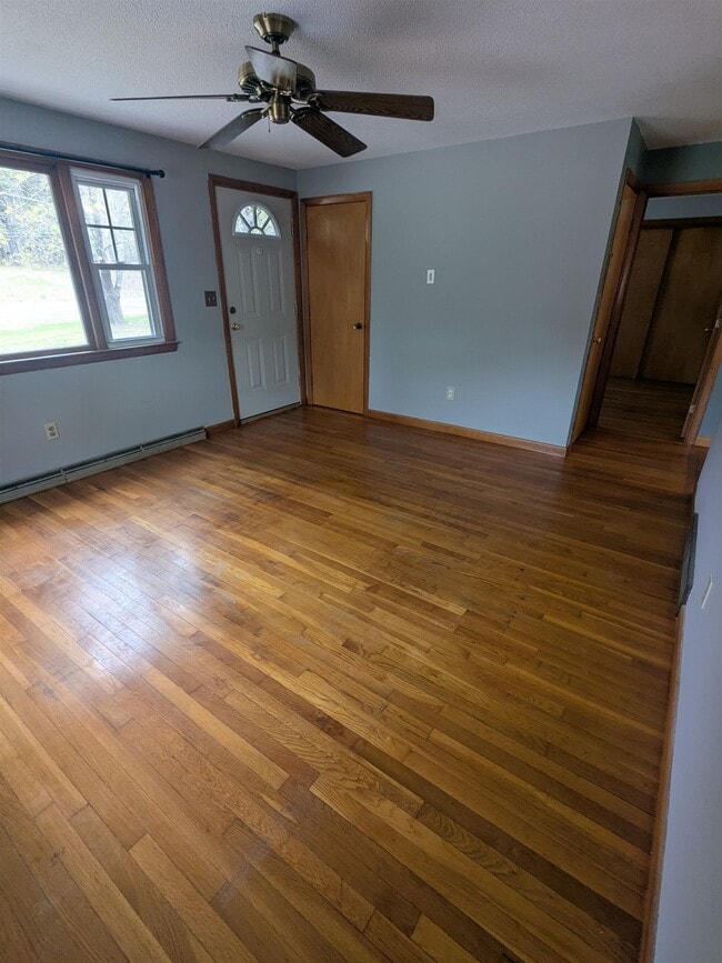 Building Photo - 117 Sherburne Rd