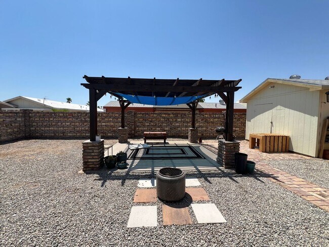 Building Photo - NICE HOME IN THE FOOTHILLS!