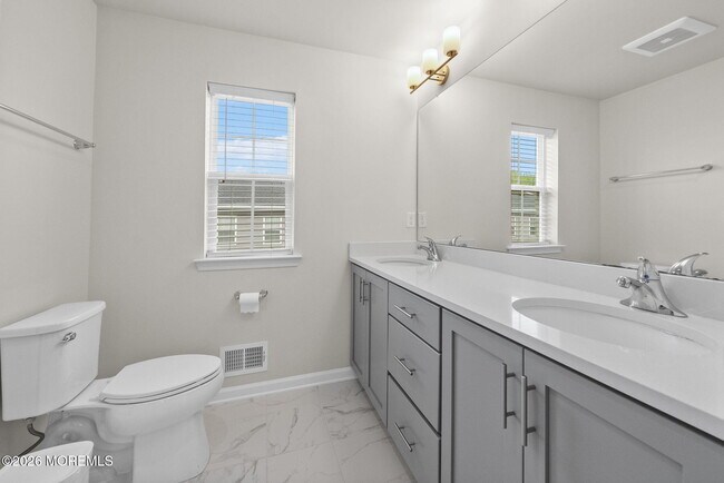 Building Photo - 1502 Arose Ln