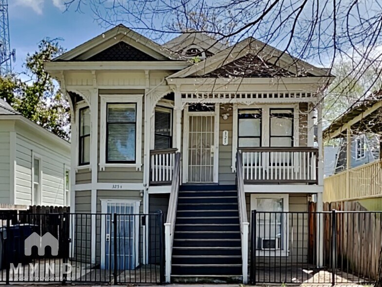 Primary Photo - 325 15th St