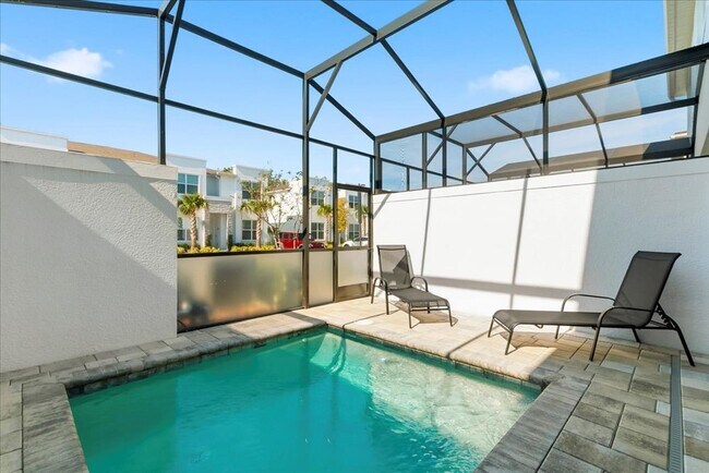 Building Photo - 1385 PEACEFUL Way