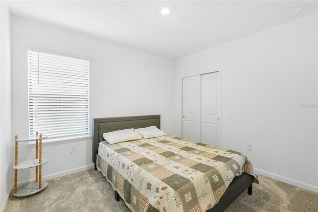 Building Photo - 6587 Silverstar Dr