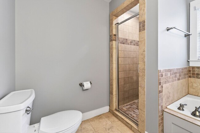 Building Photo - Decatur's Hidden Gem: Renovated 3BR Retreat with Expansive Backyard, Fruit Trees & Unbeatable Loc...