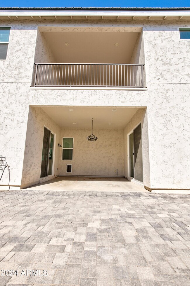 Building Photo - 15717 W Polk St