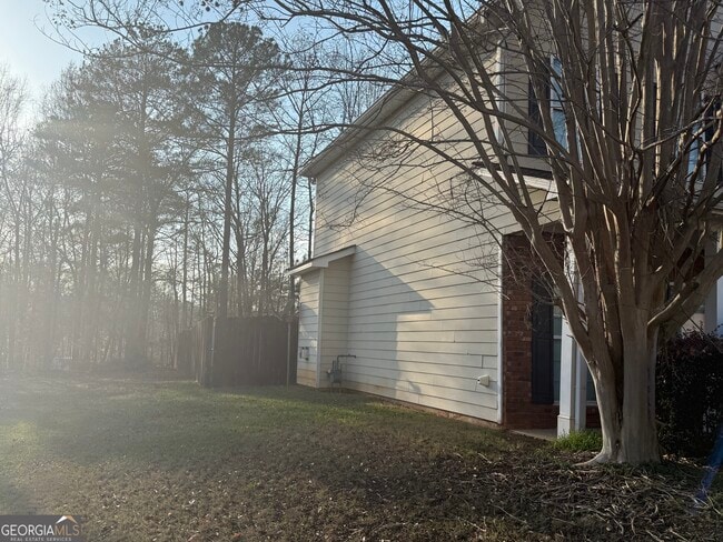 Building Photo - 2104 Ginger Estates Dr NE