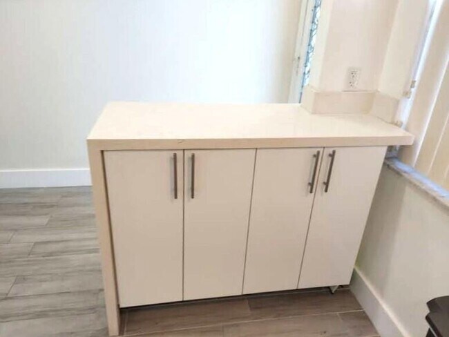 Building Photo - 2903 Victoria Cir