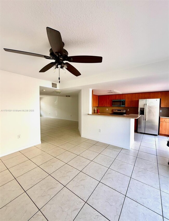 Building Photo - 8803 NW 109th Pl