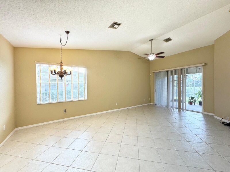Building Photo - 8654 Lineyard Cay