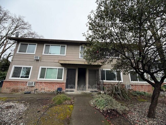 Building Photo - 175 Oak Manor Ct