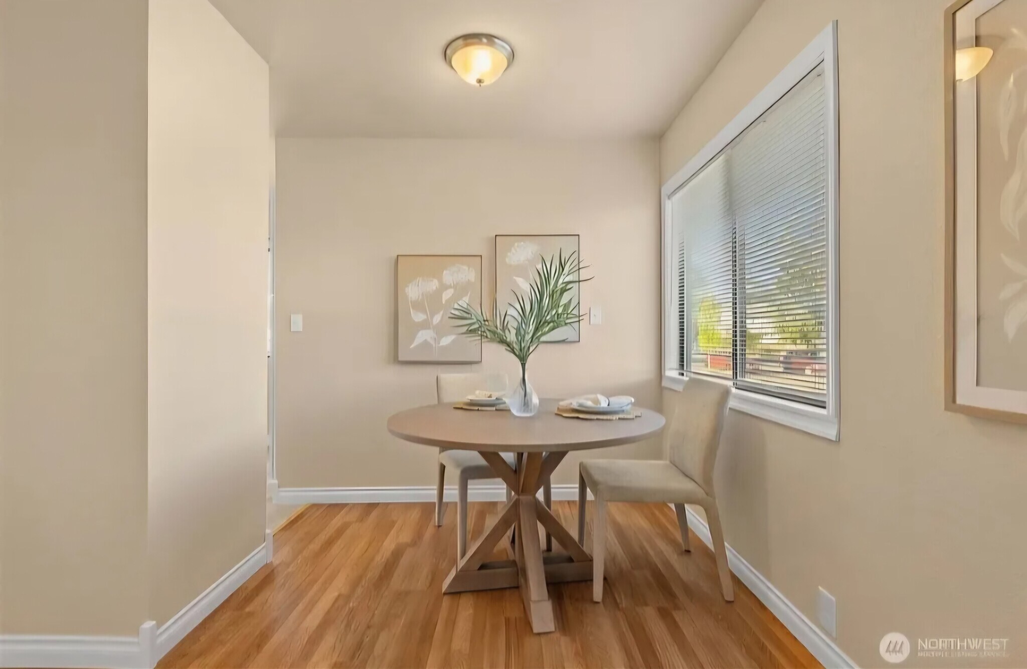 Building Photo - 3734 S Ainsworth Ave