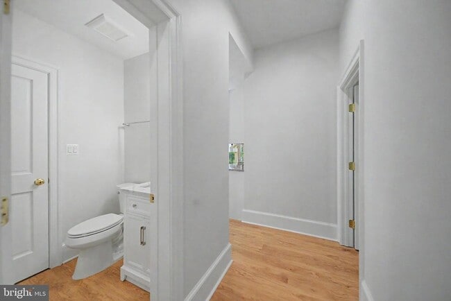 Building Photo - 10205 Sorrel Ave