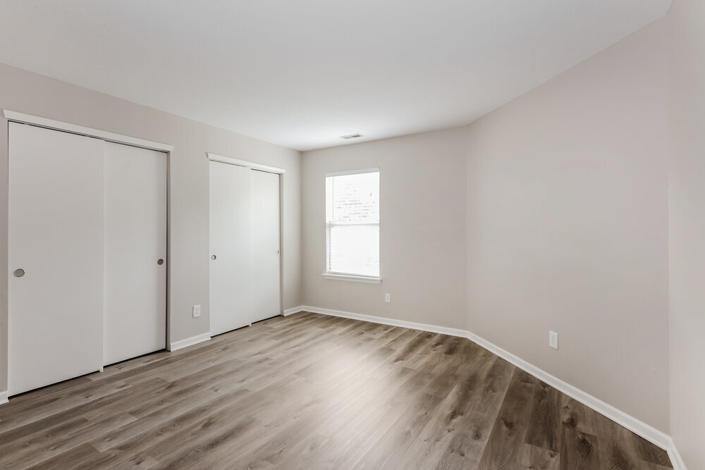 Building Photo - 56 Knoll Ln