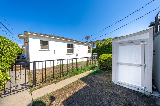 Building Photo - 3628 Highland Ave