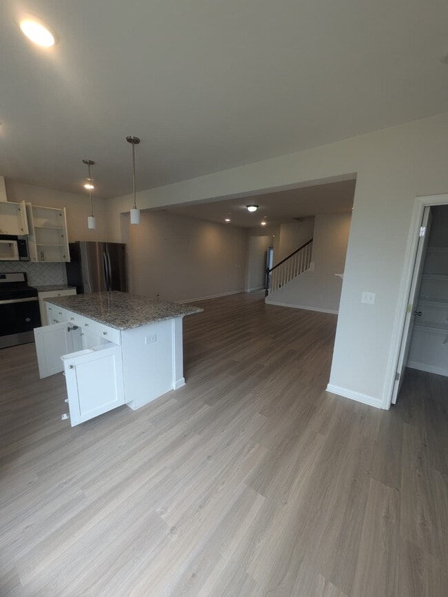 Building Photo - 784 Amarra Dr