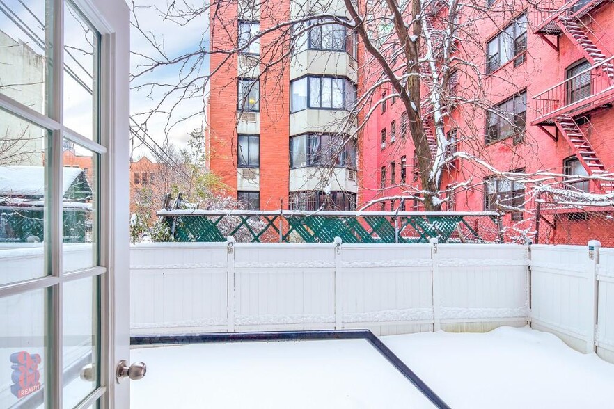 Building Photo - 3 W 103rd St