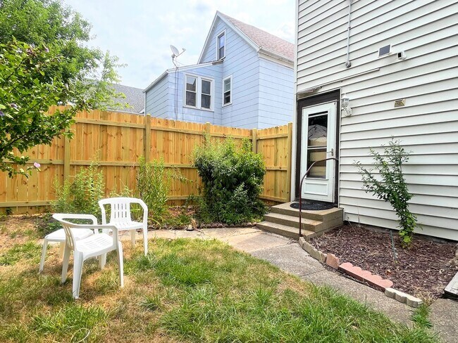 Building Photo - 24 Briggs Ave