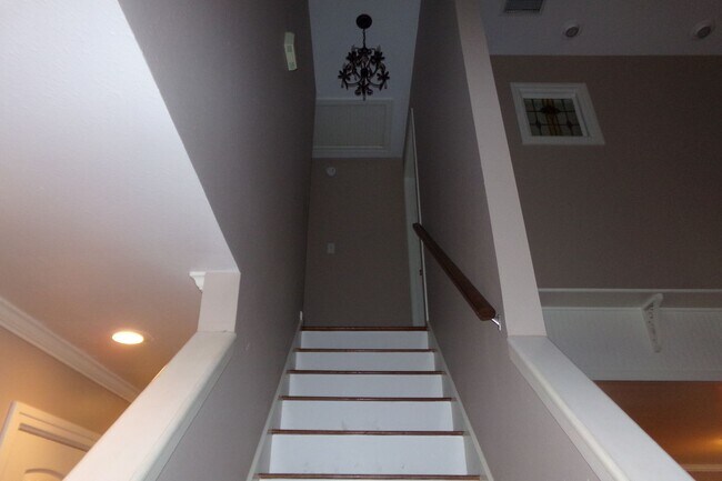 Building Photo - 231 Holliman Rd