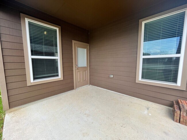 Building Photo - For Lease | 4 Bed, 3.5 Bath | 3,044 Sq Ft ...
