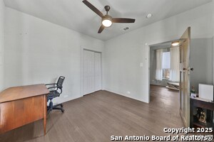 Building Photo - 608 Kentucky Ave